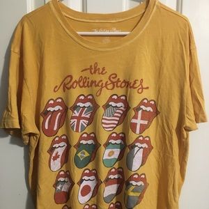 Graphic tee